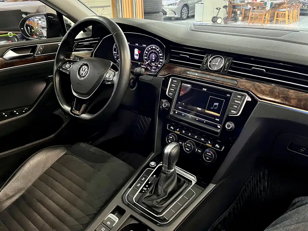 Volkswagen Magotan 2017 380TSI DSG Premium Edition 2017 - thumbnail 14