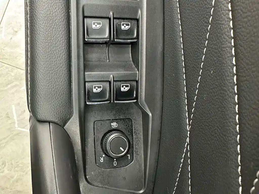 Volkswagen Tiguan L 2023 280TSI Automatic 2WD潮创Limited Edition 2022 - thumbnail 11