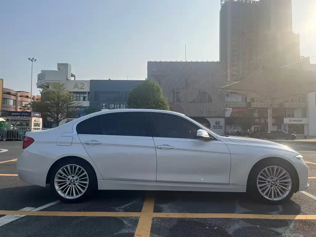 BMW BMW 3 Series 2018 320Li Fashion Edition 2018 - thumbnail 4