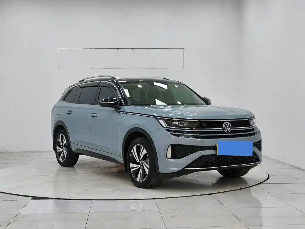 Volkswagen Lantu 2023 380TSI AWD R-Line Touring Edition 2023 - thumbnail 3