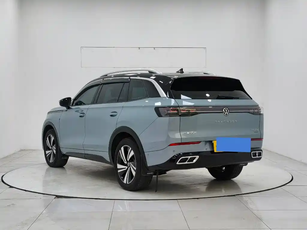 Volkswagen Lantu 2023 380TSI AWD R-Line Touring Edition 2023 - thumbnail 7