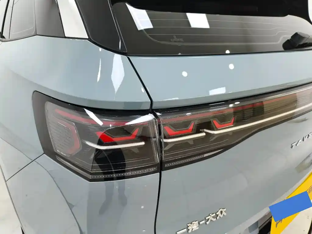 Volkswagen Lantu 2023 380TSI AWD R-Line Touring Edition 2023 - thumbnail 10