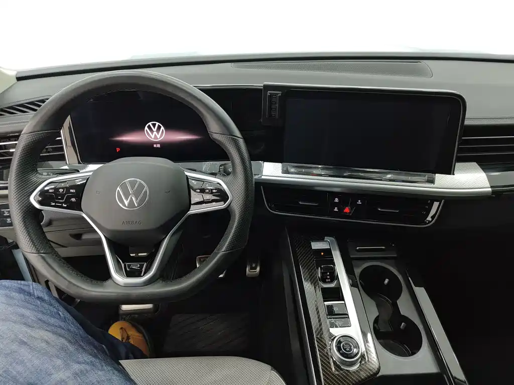 Volkswagen Lantu 2023 380TSI AWD R-Line Touring Edition 2023 - thumbnail 15