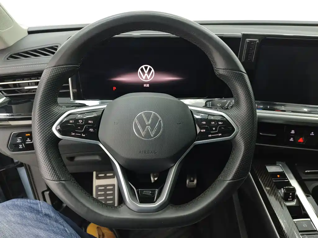 Volkswagen Lantu 2023 380TSI AWD R-Line Touring Edition 2023 - thumbnail 16