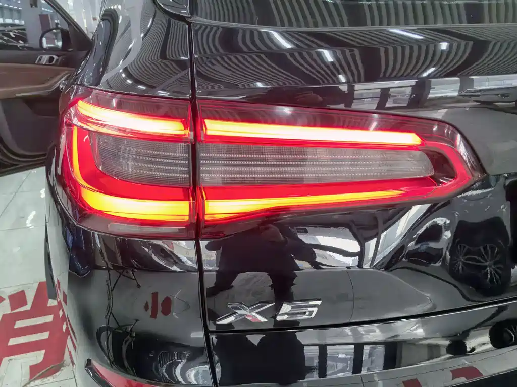 BMW BMW X5 xDrive40i M Sport Package (Imported) 2019 Model 2019 - thumbnail 24