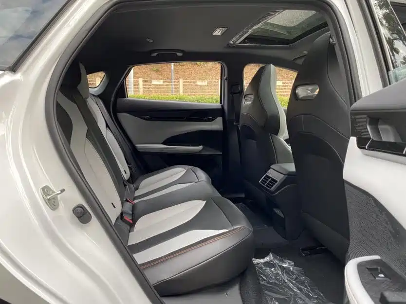 Changan Changan UNI-V iDD 2024 Blue Whale iDD 136km Intelligent Cool Edition 2026 - thumbnail 7