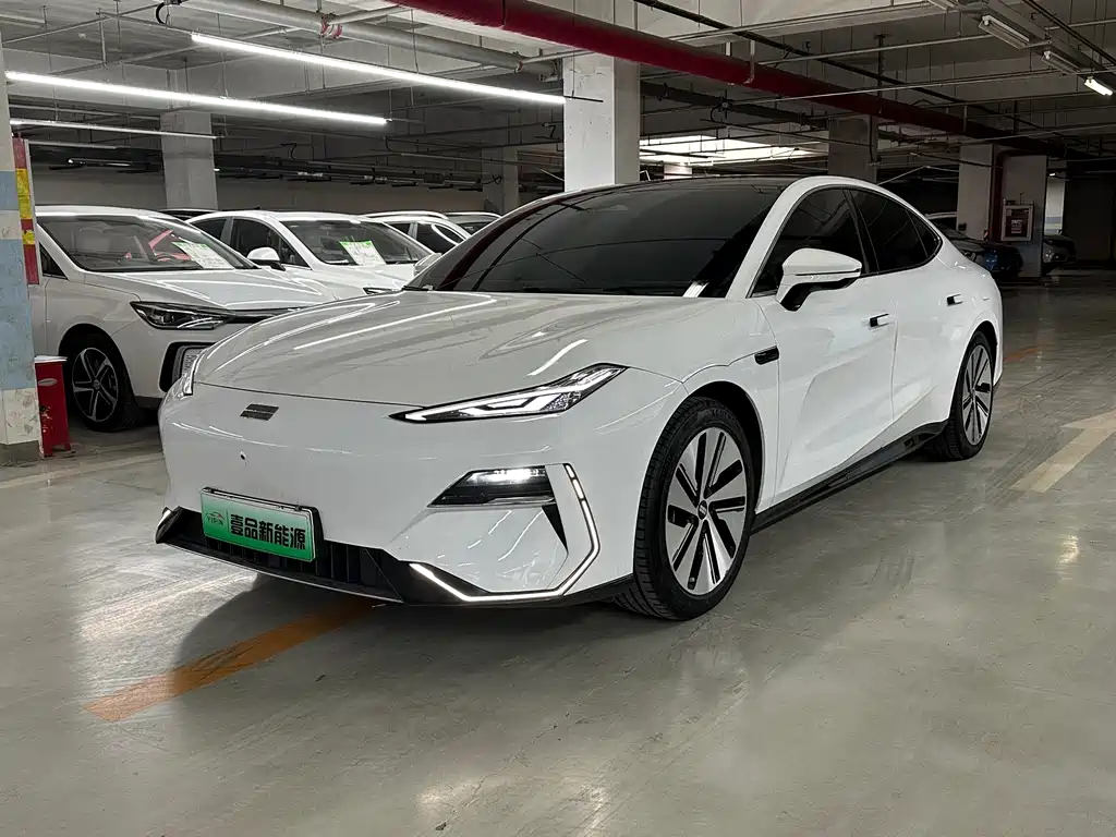 Geely Galaxy Galaxy E8 2024 665km RWD Starship Long Range Edition 2025
