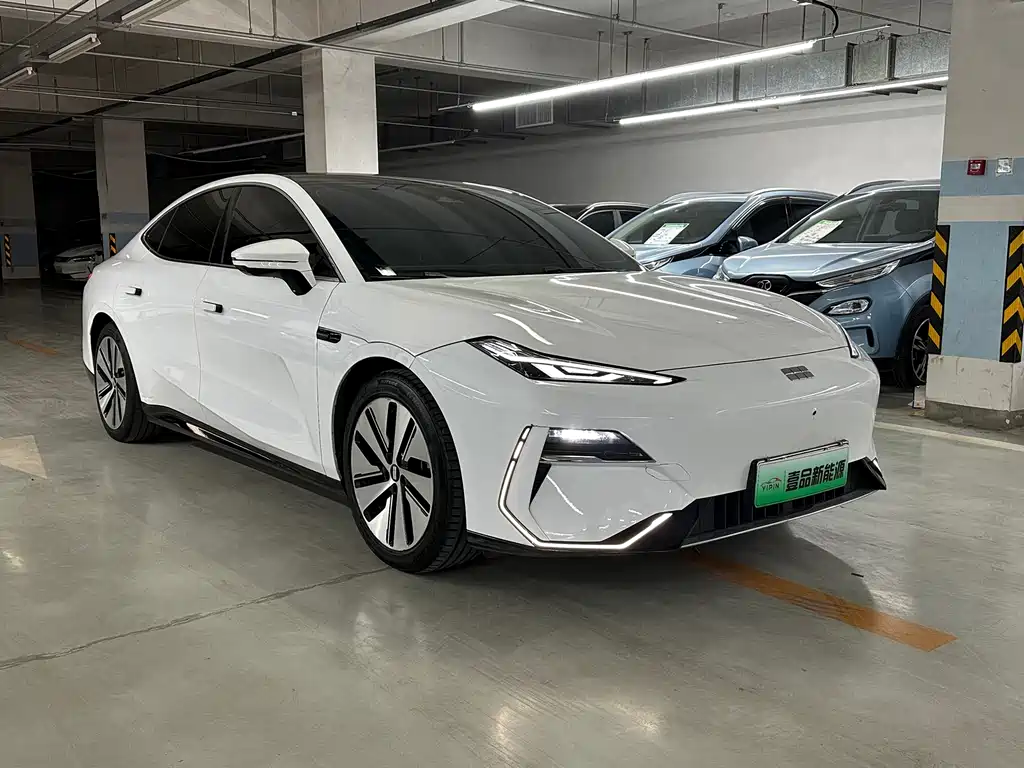 Geely Galaxy Galaxy E8 2024 665km RWD Starship Long Range Edition 2025 - thumbnail 3