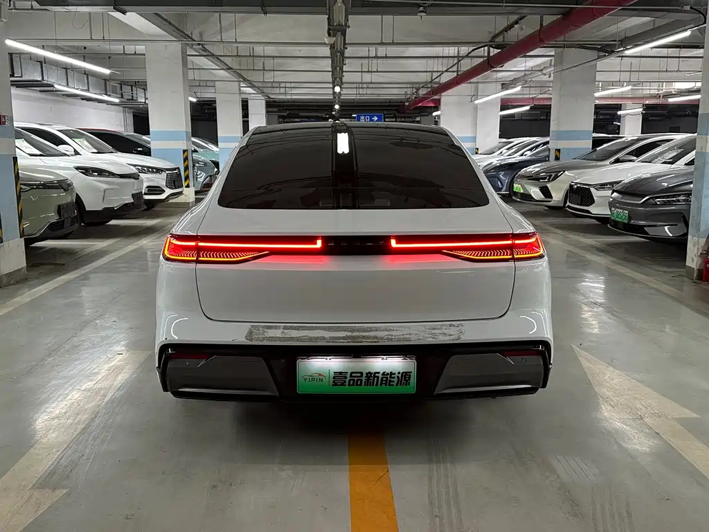 Geely Galaxy Galaxy E8 2024 665km RWD Starship Long Range Edition 2025 - thumbnail 5
