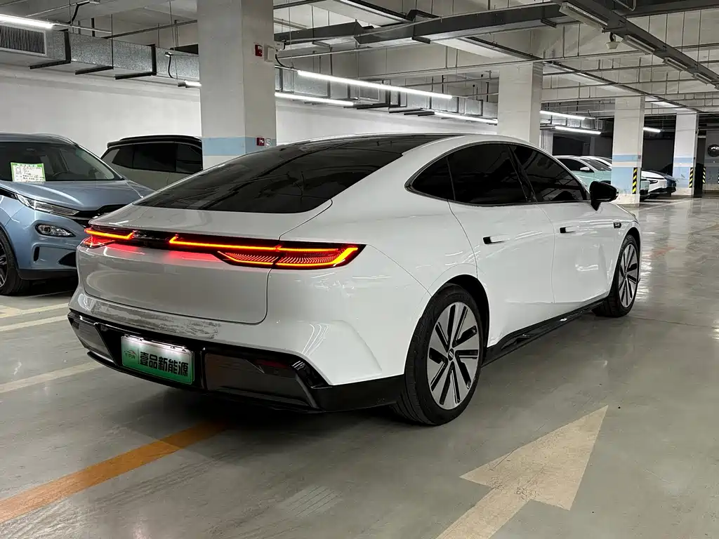 Geely Galaxy Galaxy E8 2024 665km RWD Starship Long Range Edition 2025 - thumbnail 6