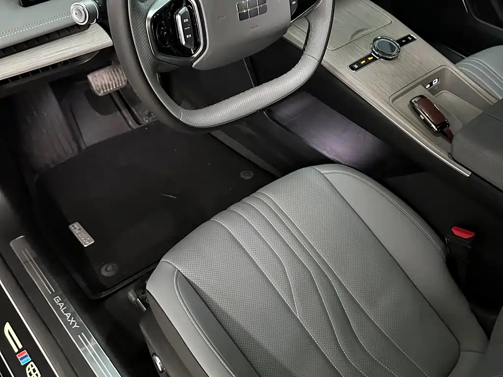 Geely Galaxy Galaxy E8 2024 665km RWD Starship Long Range Edition 2025 - thumbnail 11