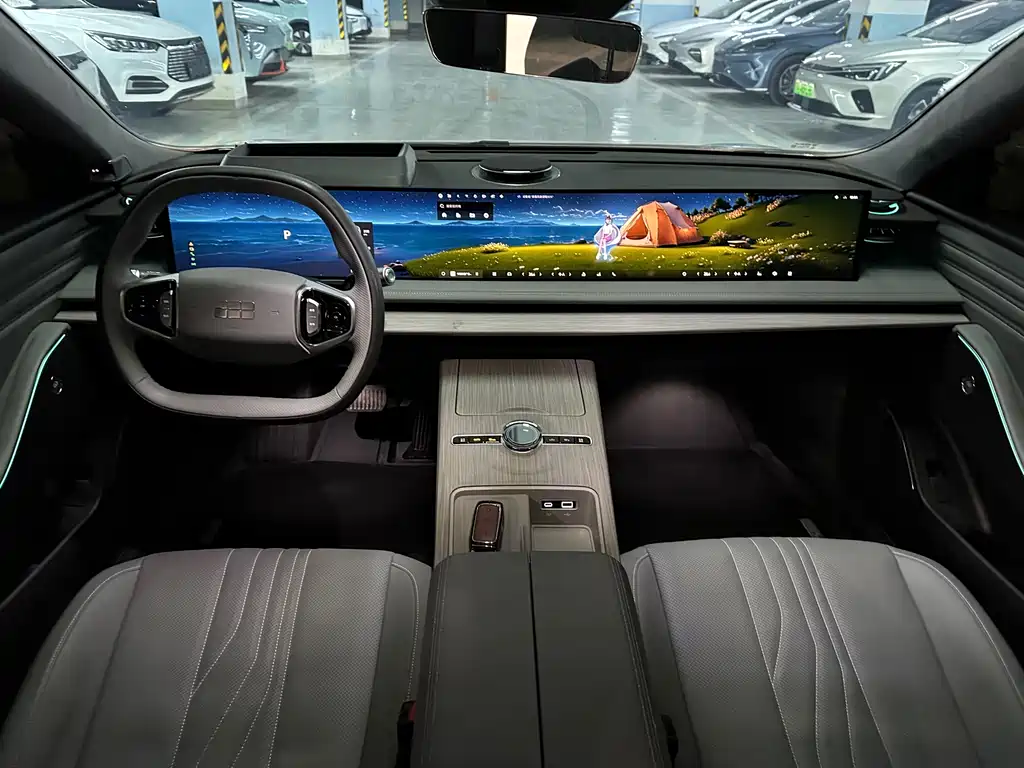 Geely Galaxy Galaxy E8 2024 665km RWD Starship Long Range Edition 2025 - thumbnail 17