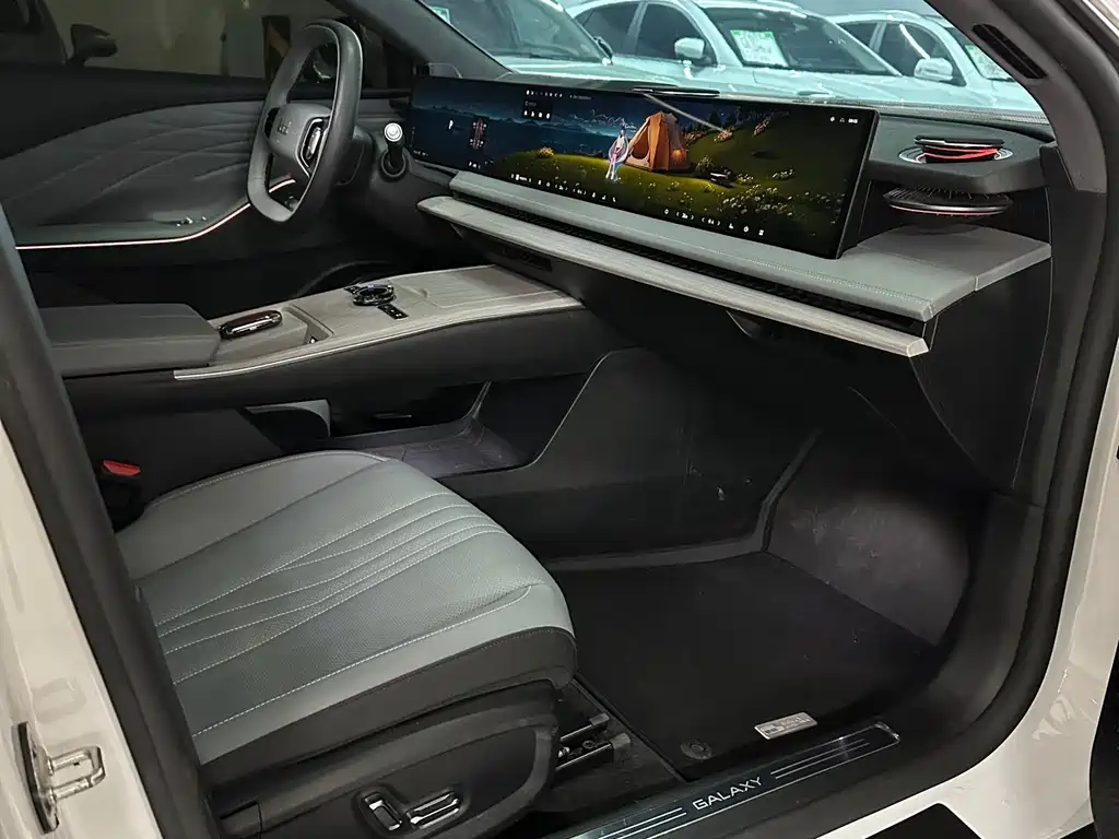 Geely Galaxy Galaxy E8 2024 665km RWD Starship Long Range Edition 2025 - thumbnail 19