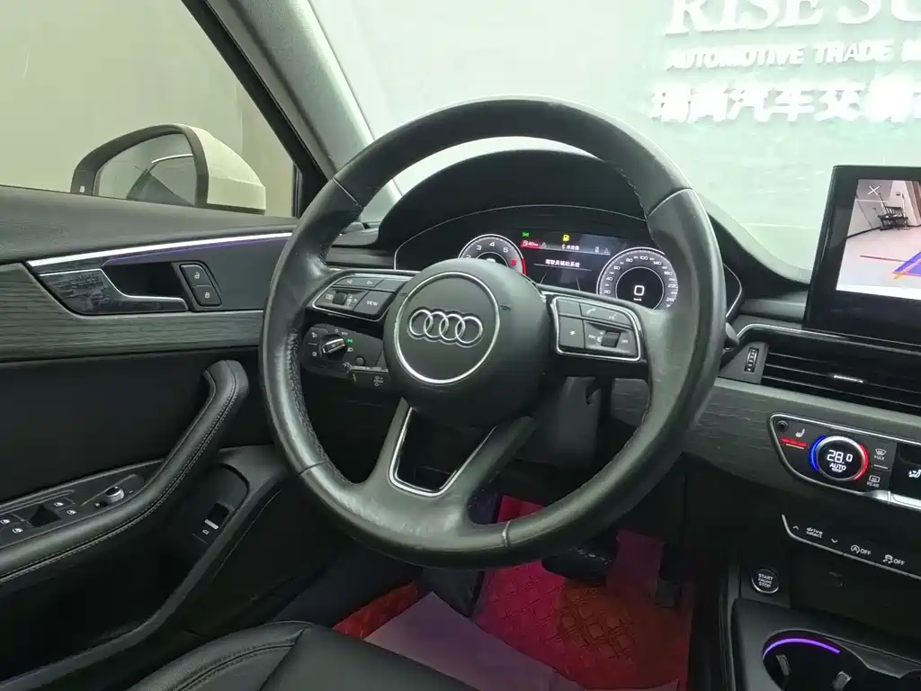 Audi Audi A4L 2022 40 TFSI Luxury Elegant Model 2022 - thumbnail 22