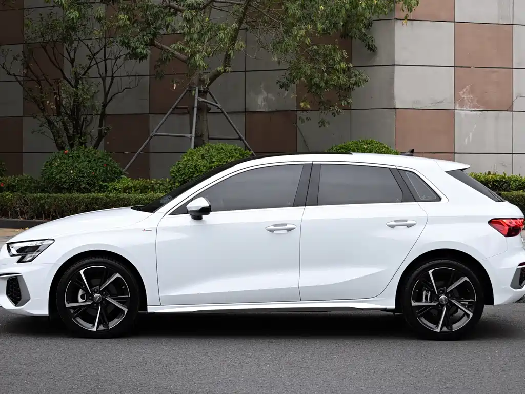 Audi Audi A3 Sportback 35 TFSI 2021 Fashion Sport Edition 2021 - thumbnail 3