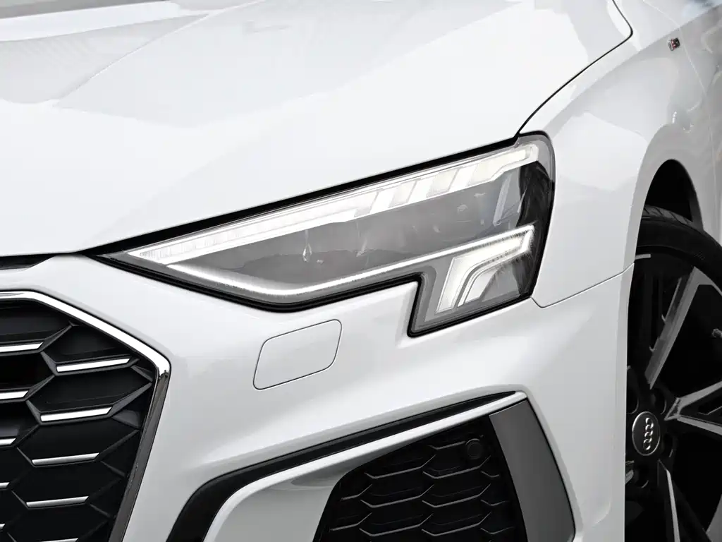 Audi Audi A3 Sportback 35 TFSI 2021 Fashion Sport Edition 2021 - thumbnail 4