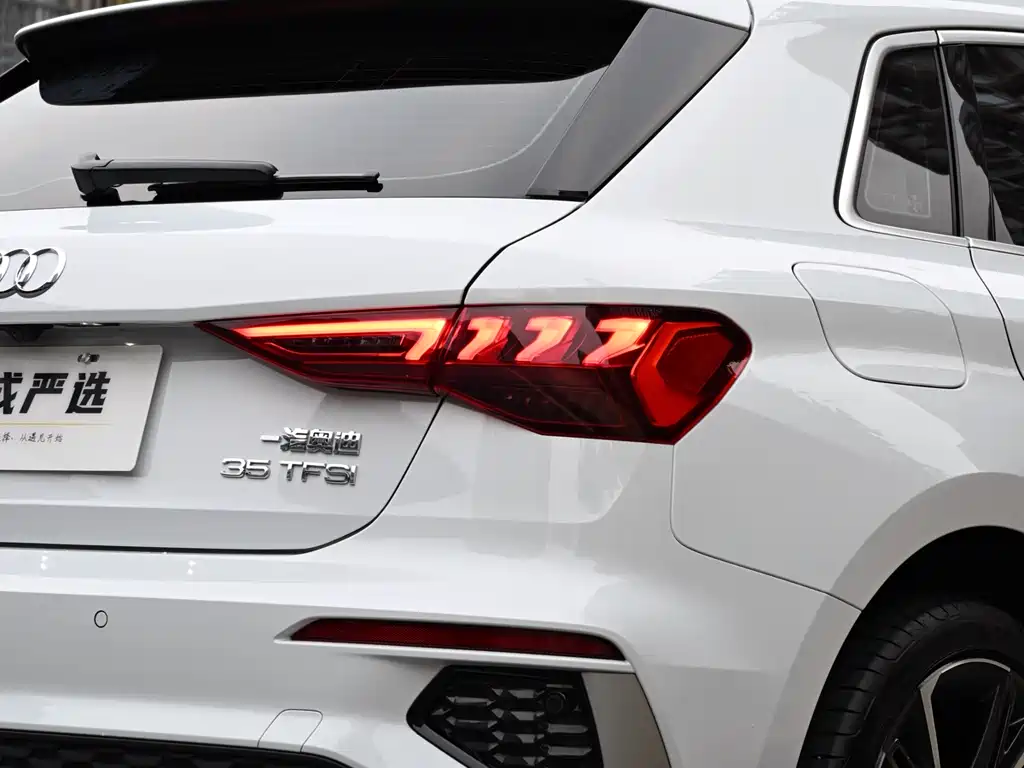 Audi Audi A3 Sportback 35 TFSI 2021 Fashion Sport Edition 2021 - thumbnail 7