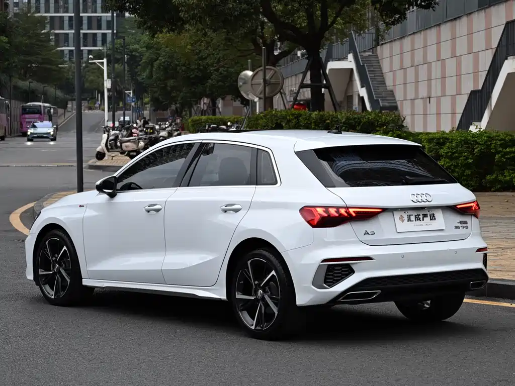 Audi Audi A3 Sportback 35 TFSI 2021 Fashion Sport Edition 2021 - thumbnail 13