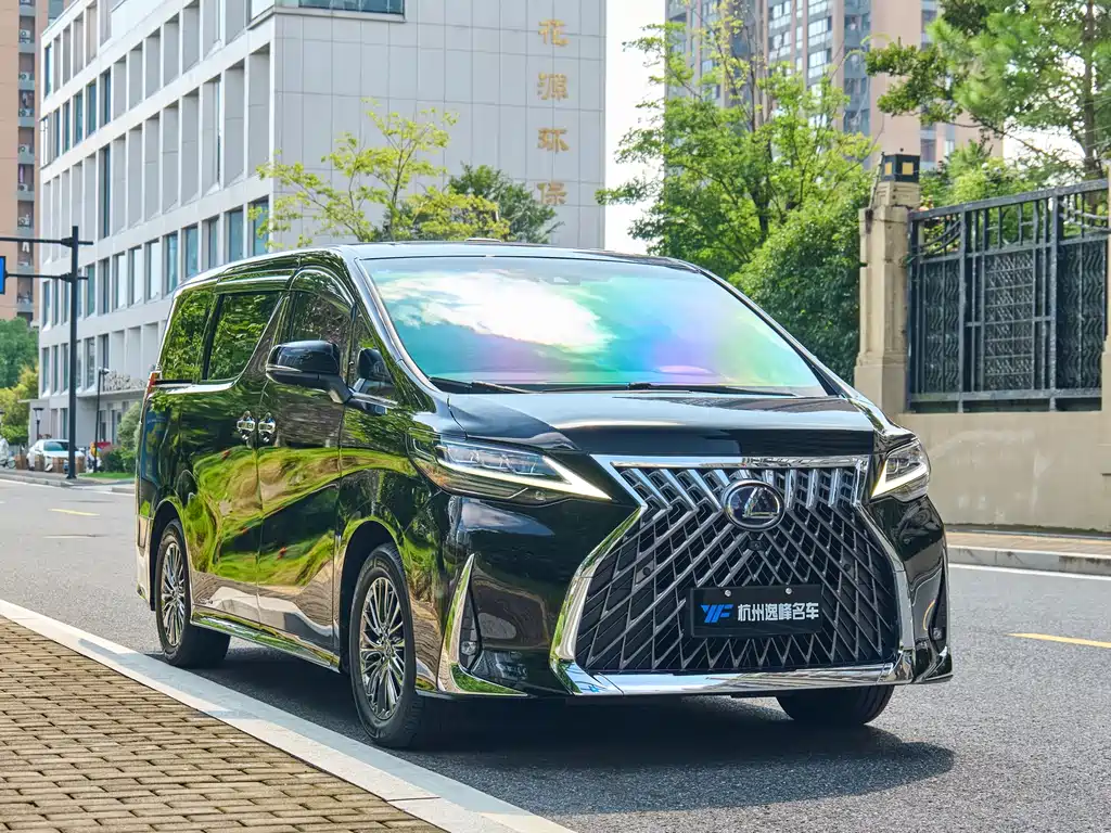 Toyota Alphard 2021 Crown Hybrid 2.5L HV Luxury Version 2021 - thumbnail 3