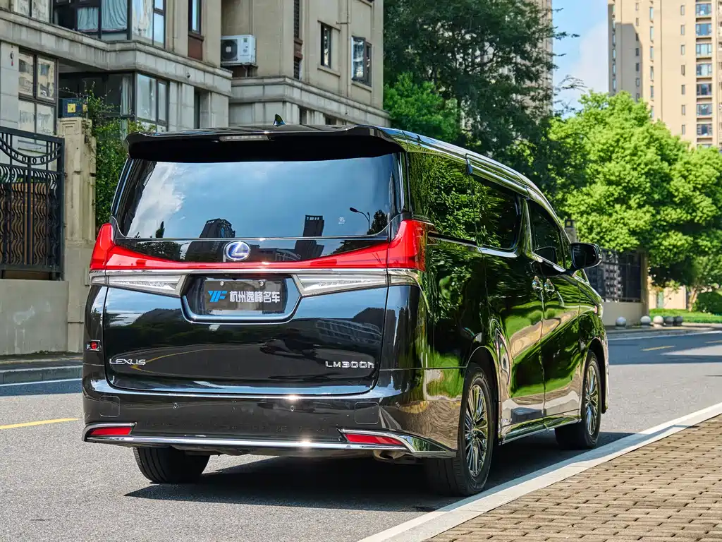 Toyota Alphard 2021 Crown Hybrid 2.5L HV Luxury Version 2021 - thumbnail 9