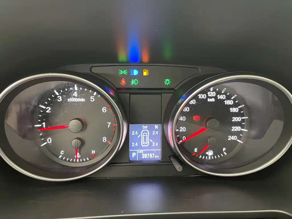 Haval Haval M6 2021 PLUS 1.5T DCT Luxury Intelligent Connectivity Model 2021 - thumbnail 16