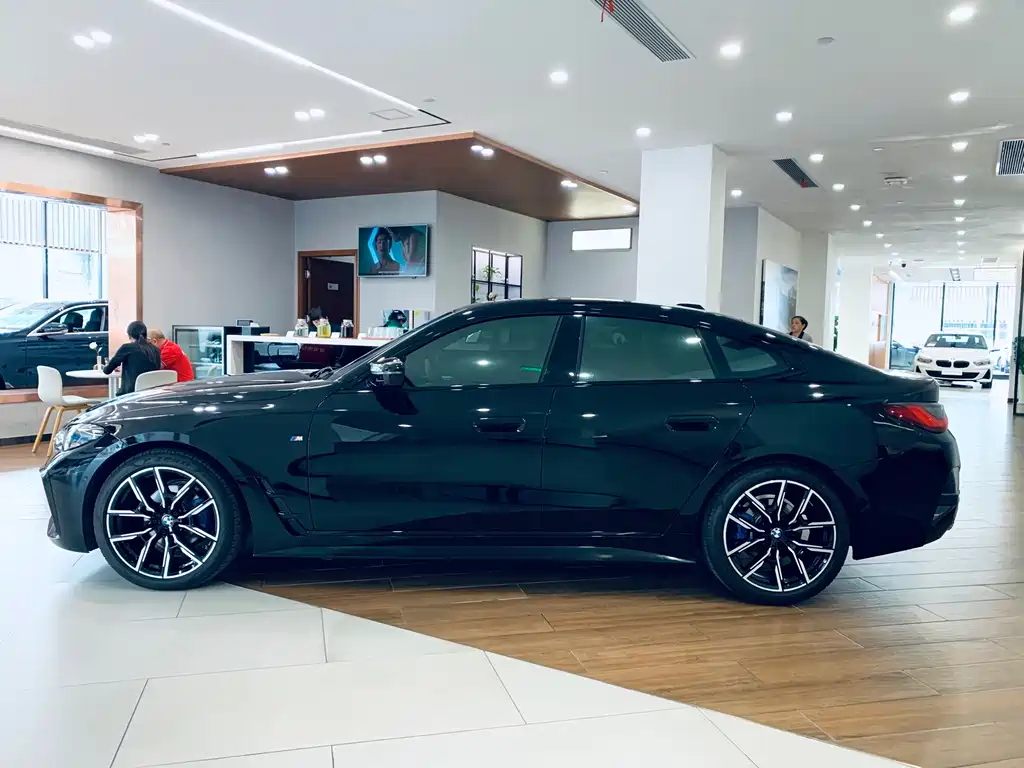 BMW BMW 4 Series 2023 425i Gran Coupe M Sport Shadow Night Package 2024 - thumbnail 11