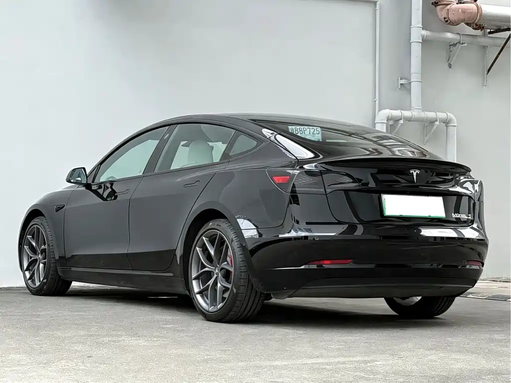 Tesla Model 3 2022 Performance All-Wheel Drive 2022 - thumbnail 4