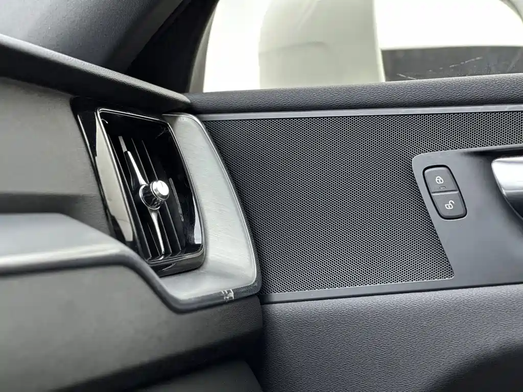 Volvo Volvo XC60 2021 T5 AWD Inscription Luxury 2021 - thumbnail 10