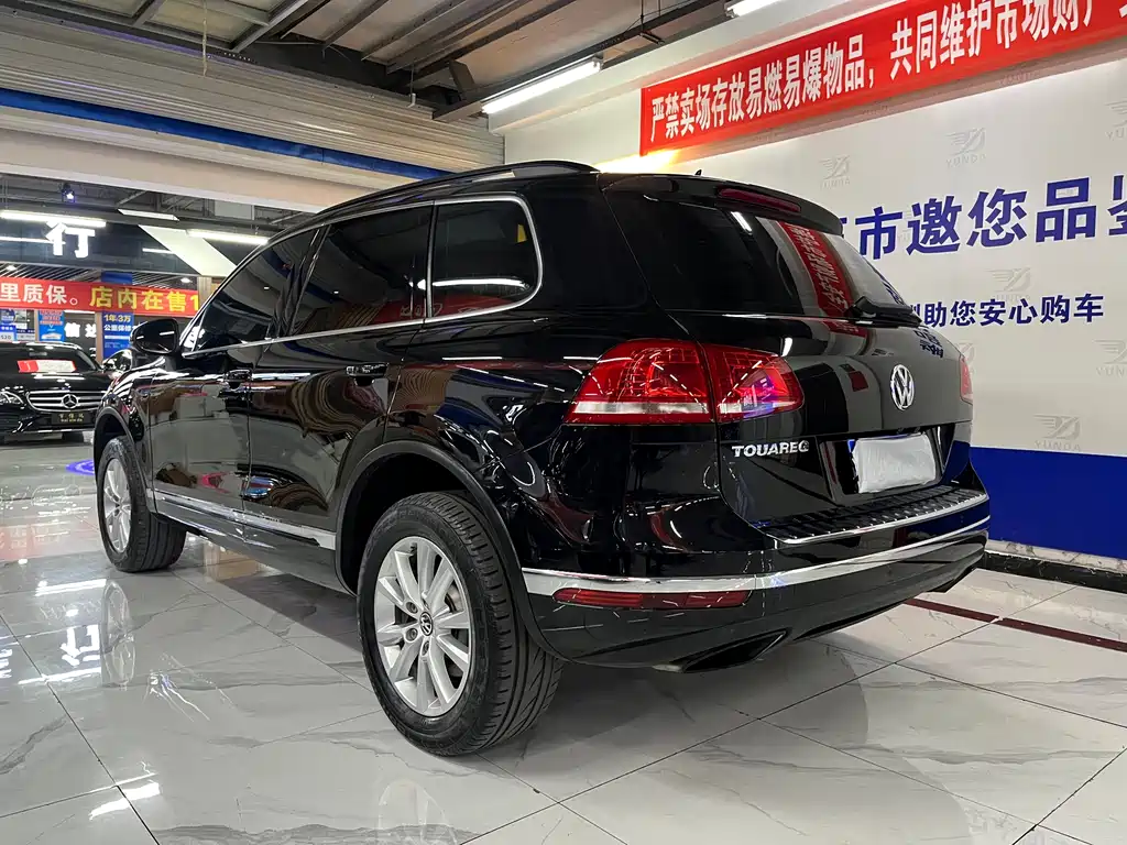 Volkswagen Volkswagen Touareg 2017 3.0TSI Outdoor Edition 2017 - thumbnail 3