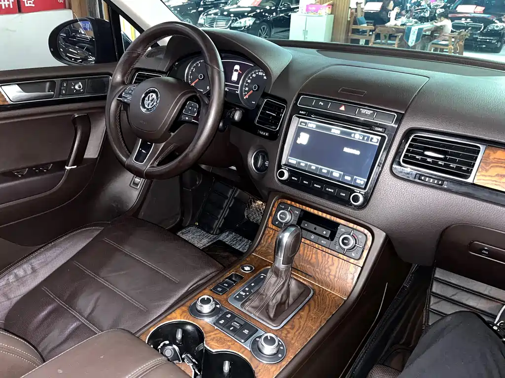 Volkswagen Volkswagen Touareg 2017 3.0TSI Outdoor Edition 2017 - thumbnail 15