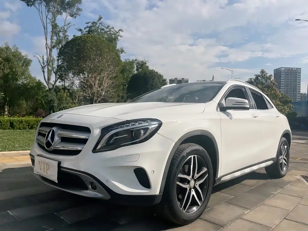 Mercedes-Benz Mercedes-Benz GLA 2016 GLA 220 4MATIC Fashion Edition 2016