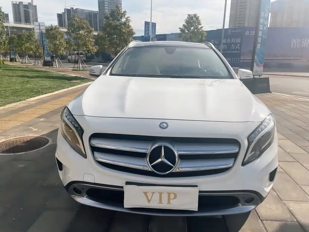 Mercedes-Benz Mercedes-Benz GLA 2016 GLA 220 4MATIC Fashion Edition 2016 - thumbnail 2