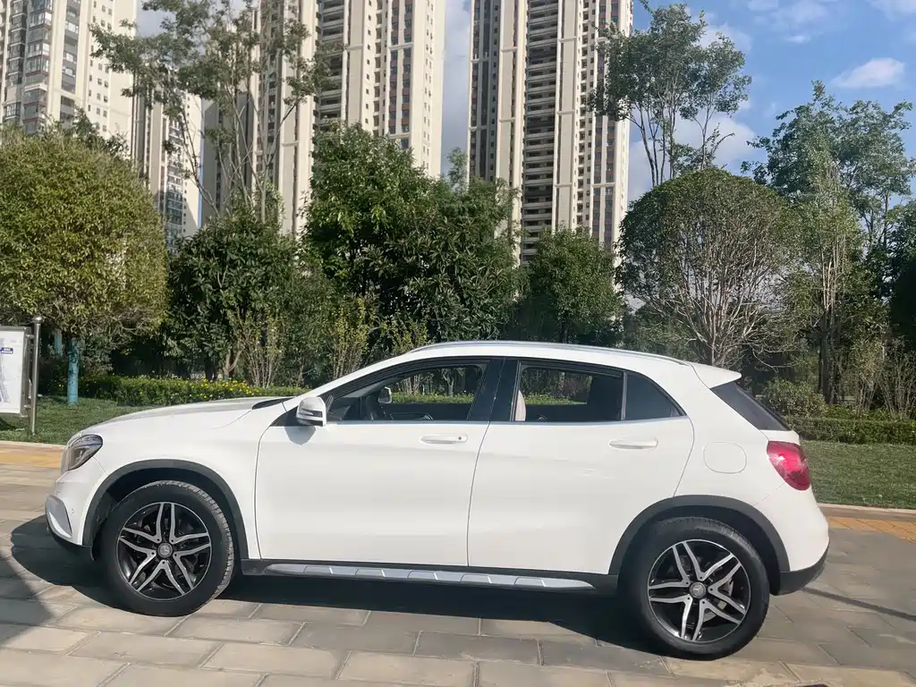 Mercedes-Benz Mercedes-Benz GLA 2016 GLA 220 4MATIC Fashion Edition 2016 - thumbnail 3