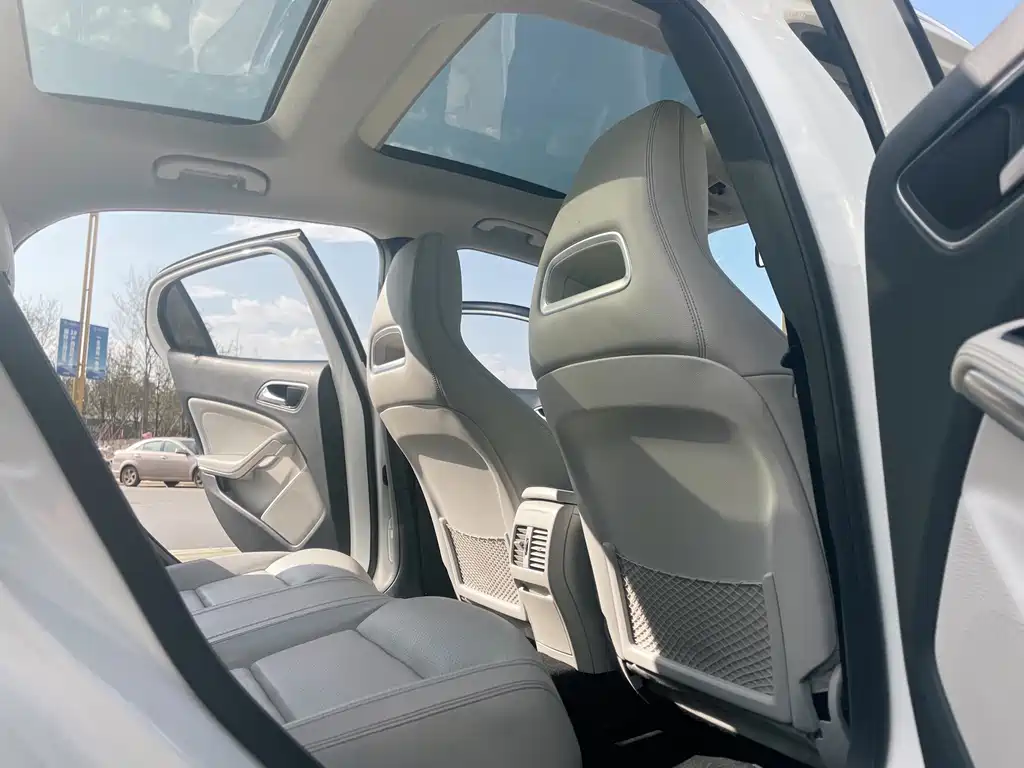 Mercedes-Benz Mercedes-Benz GLA 2016 GLA 220 4MATIC Fashion Edition 2016 - thumbnail 16