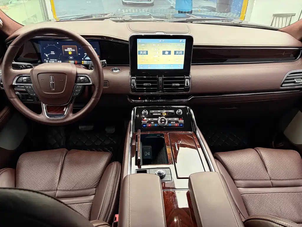 Lincoln Lincoln Navigator 2020 3.5T Presidential Series 2020 - thumbnail 9