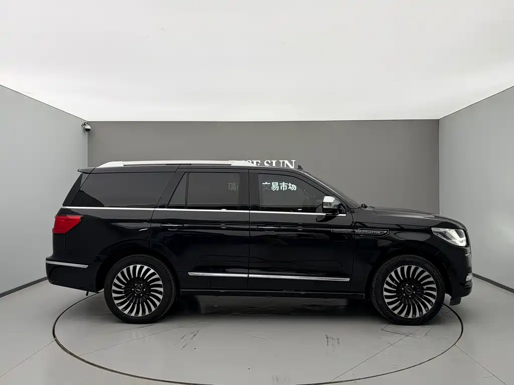 Lincoln Lincoln Navigator 2020 3.5T Presidential Series 2020 - thumbnail 14