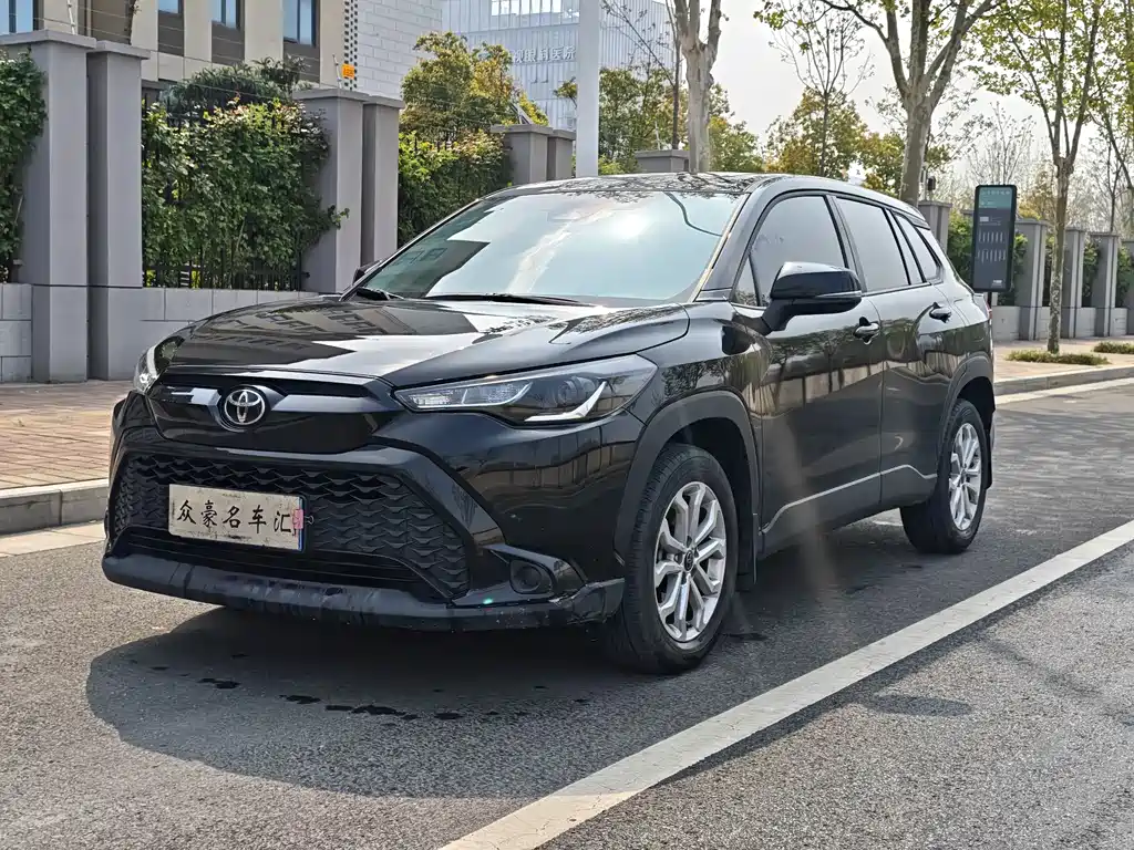 Toyota Toyota Corolla Cross 2024 2.0L CVT Leading Edition 2024