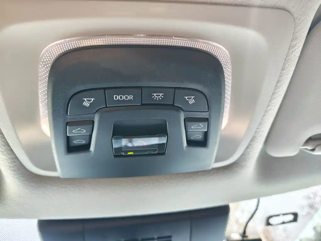Toyota Toyota Corolla Cross 2024 2.0L CVT Leading Edition 2024 - thumbnail 17