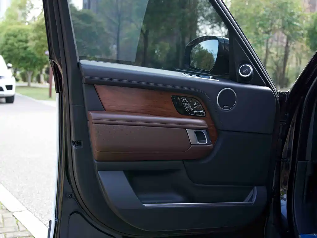 Land Rover Range Rover 2020 5.0 SC V8 SVA Ultimate Creation Long Wheelbase 2020 - thumbnail 9