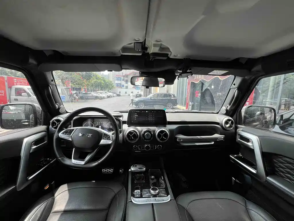Beijing Off-Road BAW BJ40 2021 2.0D Automatic 4WD Hero Edition Warrior Model 2022 - thumbnail 7