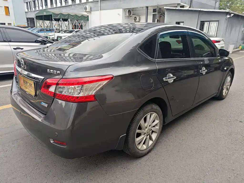 Nissan Nissan Sentra 2012 1.6XL CVT Luxury Edition 2013 - thumbnail 5