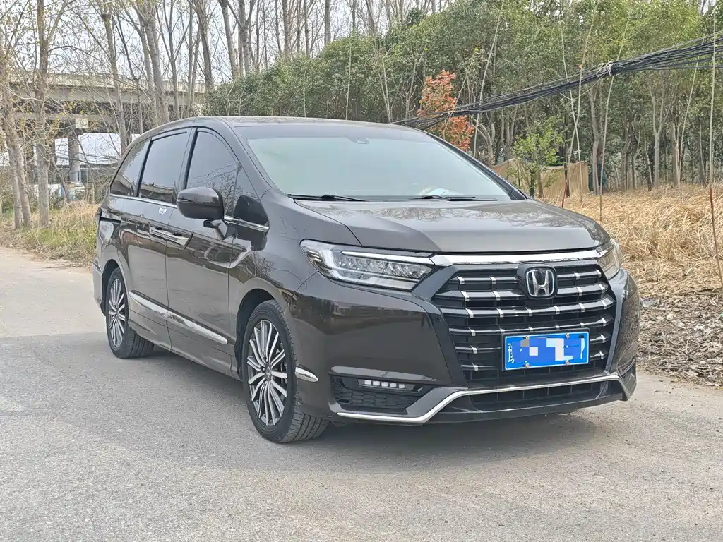 Honda Elysion 2022 2.0L e:HEV Luxury Edition 2022 - thumbnail 3