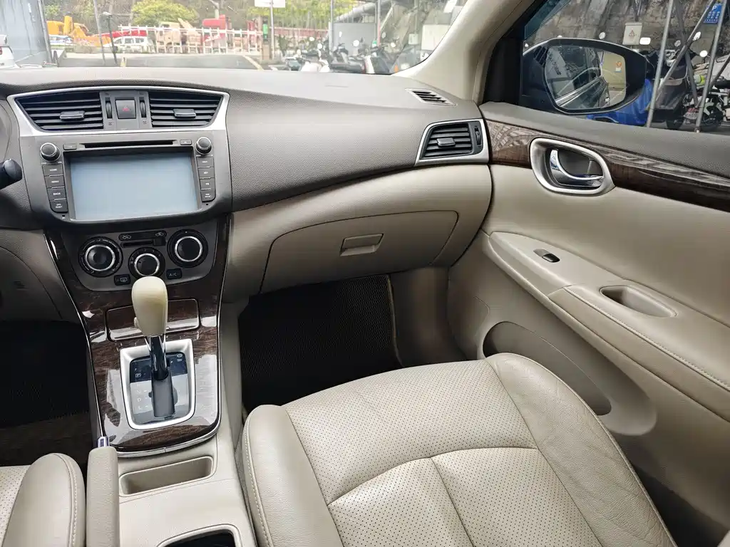 Nissan Nissan Sentra 2012 1.6XL CVT Luxury Edition 2013 - thumbnail 10
