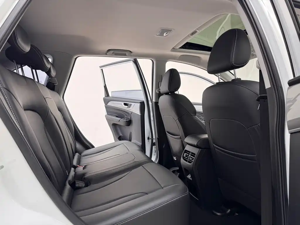 Haval Haval M6 2021 PLUS 1.5T DCT Luxury Intelligent Connectivity Model 2021 - thumbnail 9