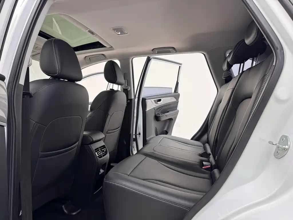 Haval Haval M6 2021 PLUS 1.5T DCT Luxury Intelligent Connectivity Model 2021 - thumbnail 10