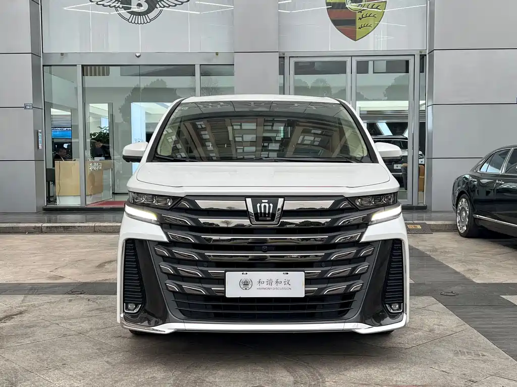 Toyota Alphard 2024 Crown Hybrid 2.5L Executive Premium Version 2026 - thumbnail 2