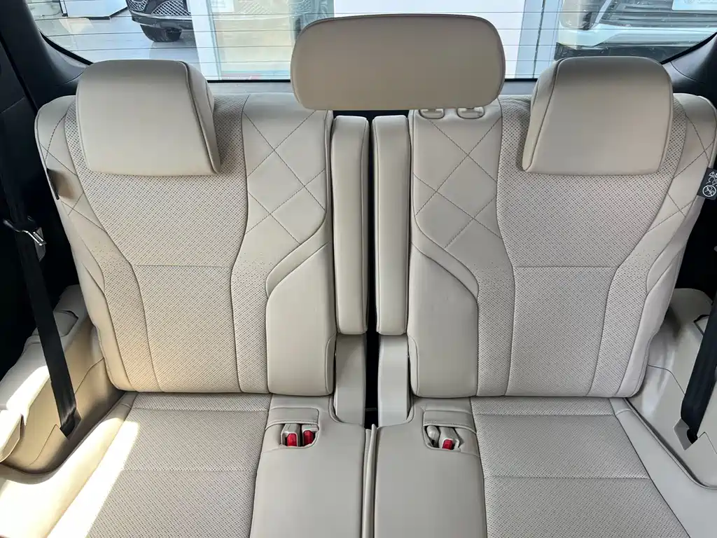 Toyota Alphard 2024 Crown Hybrid 2.5L Executive Premium Version 2026 - thumbnail 20