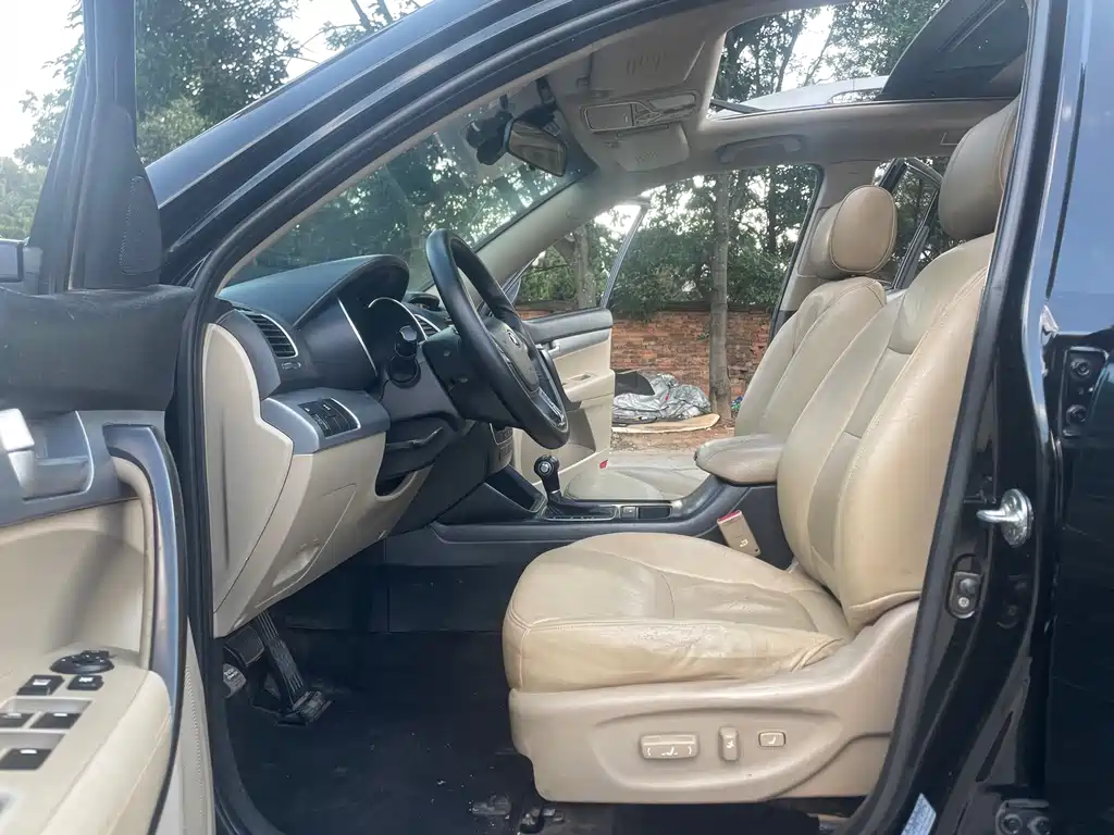 Kia Sorento 2013 2.2T 7-seat Diesel Comfort Edition 2015 - thumbnail 4