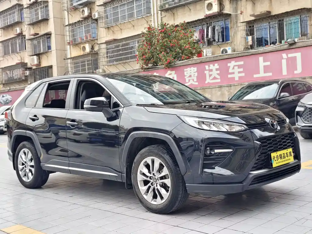 Toyota Venza 2020 2.0L CVT 2WD Luxury Edition 2021 - thumbnail 3