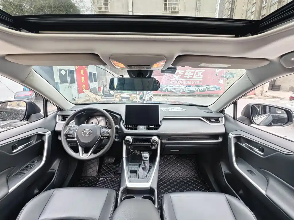 Toyota Venza 2020 2.0L CVT 2WD Luxury Edition 2021 - thumbnail 6